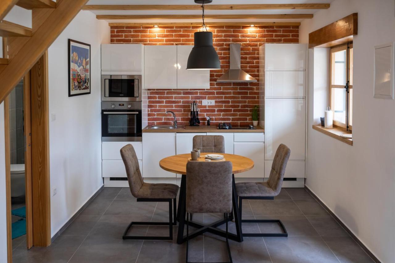 Apartment Komun
