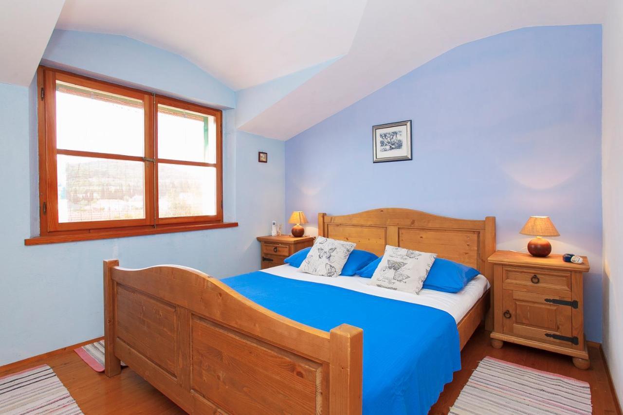 Apartment Komun Vela Luka