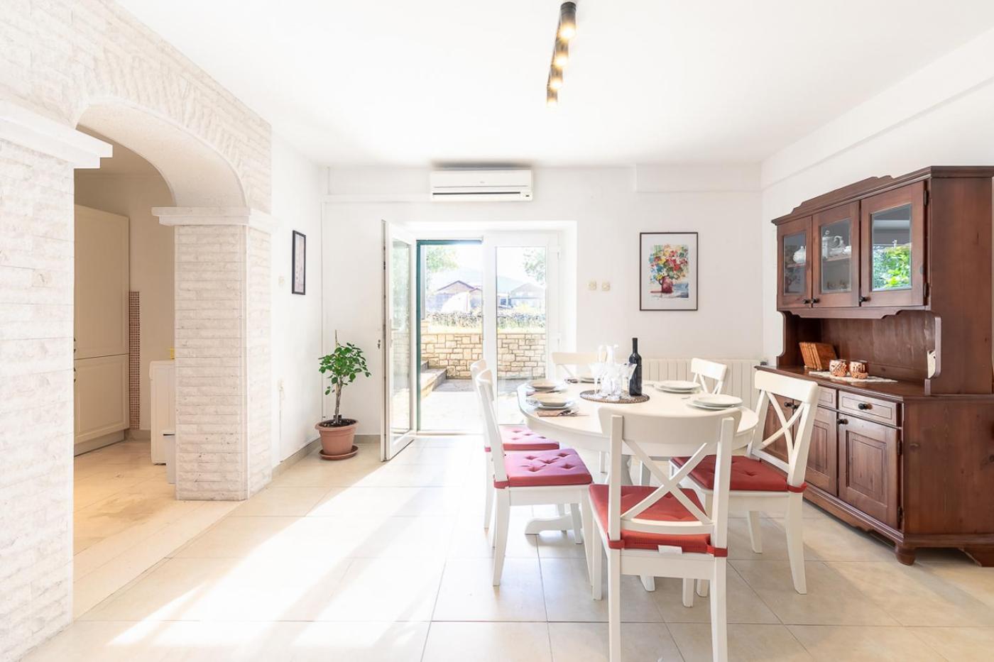 Komun Apartment