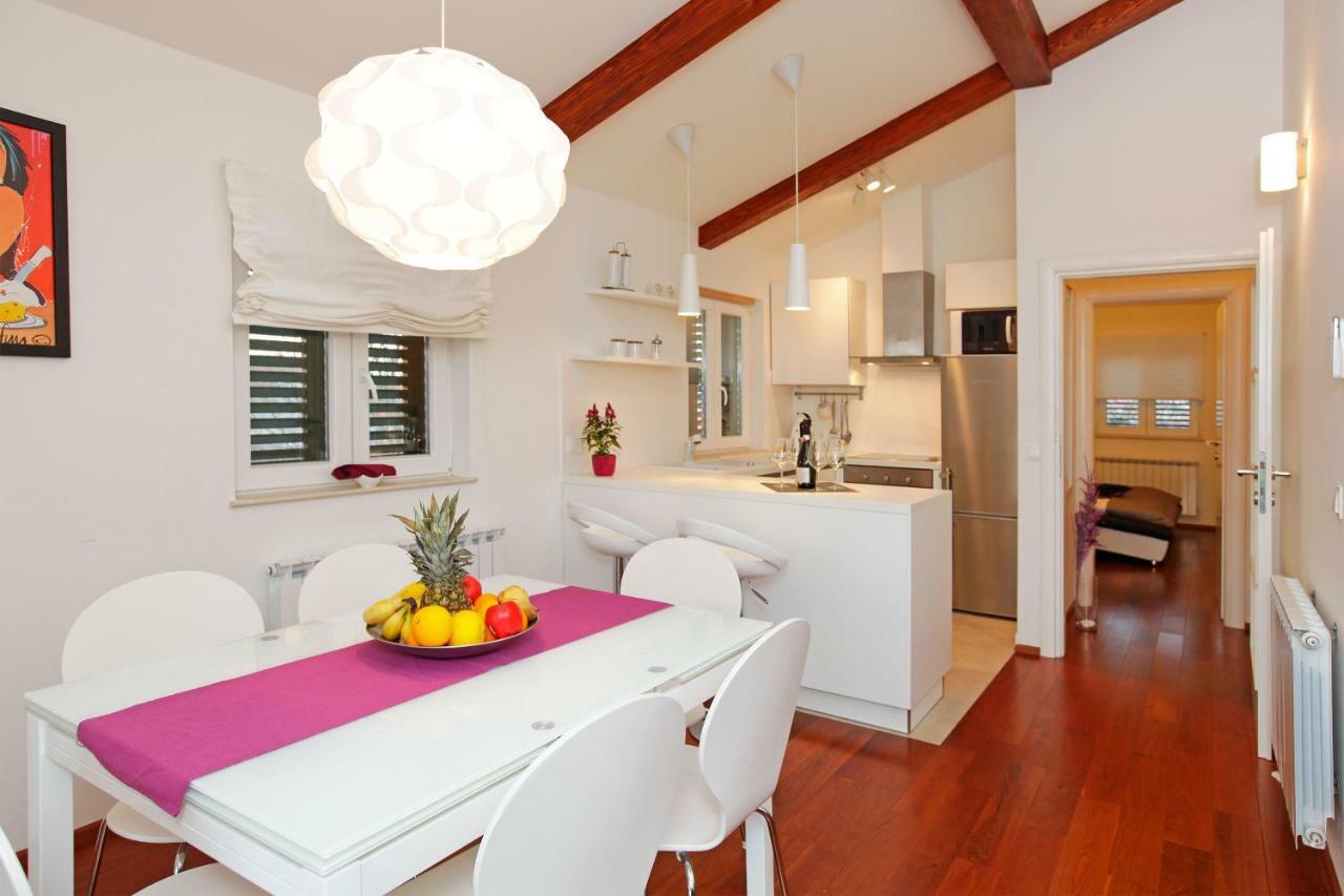 Apartment Komun *