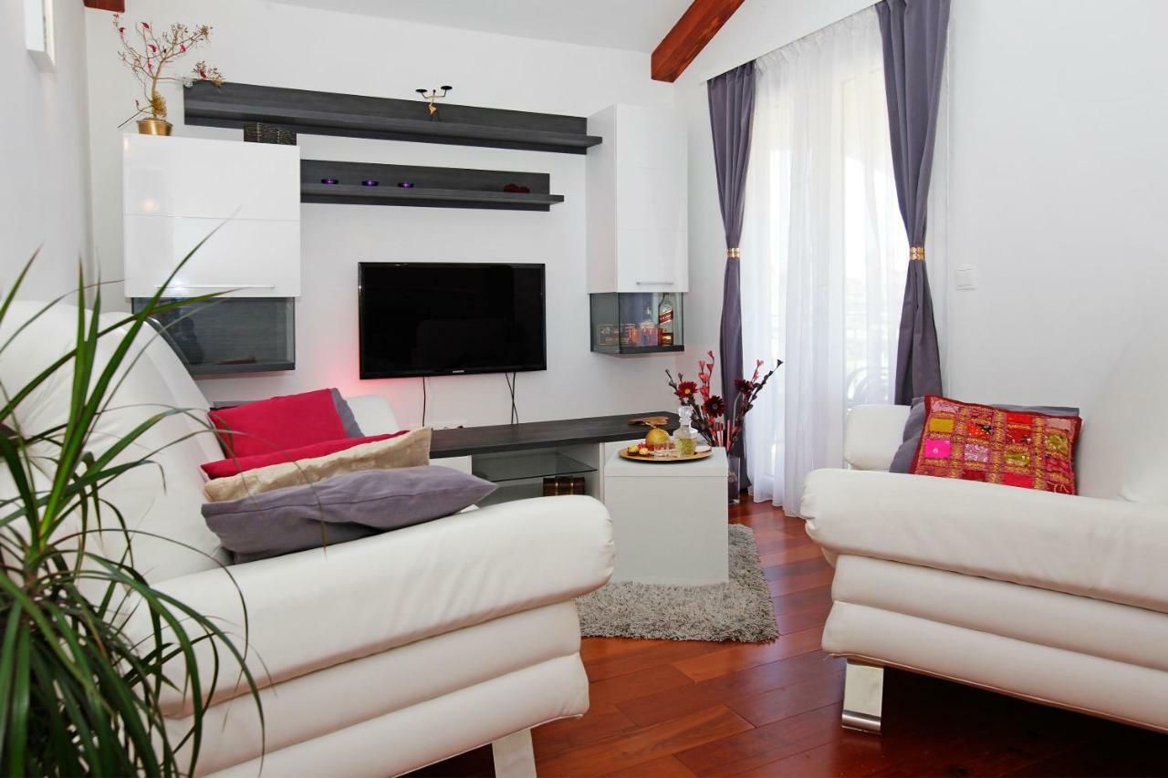 Komun Apartman Vela Luka