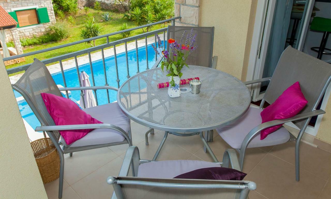 Apartman Komun Vela Luka